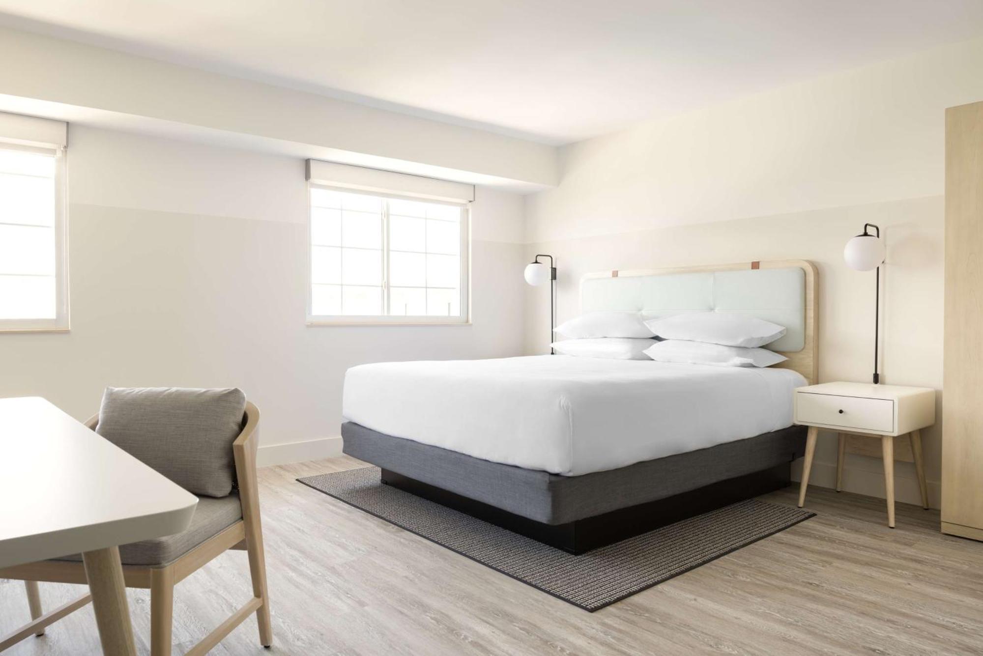 Hampton By Hilton Grand Cayman Seven Mile Beach George Town Exteriér fotografie
