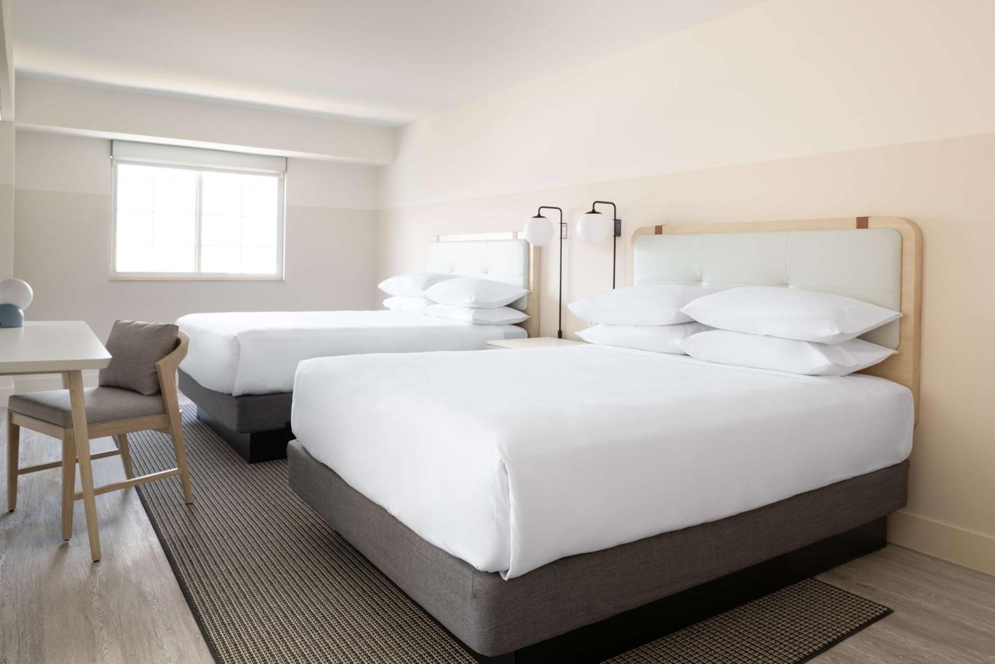Hampton By Hilton Grand Cayman Seven Mile Beach George Town Exteriér fotografie