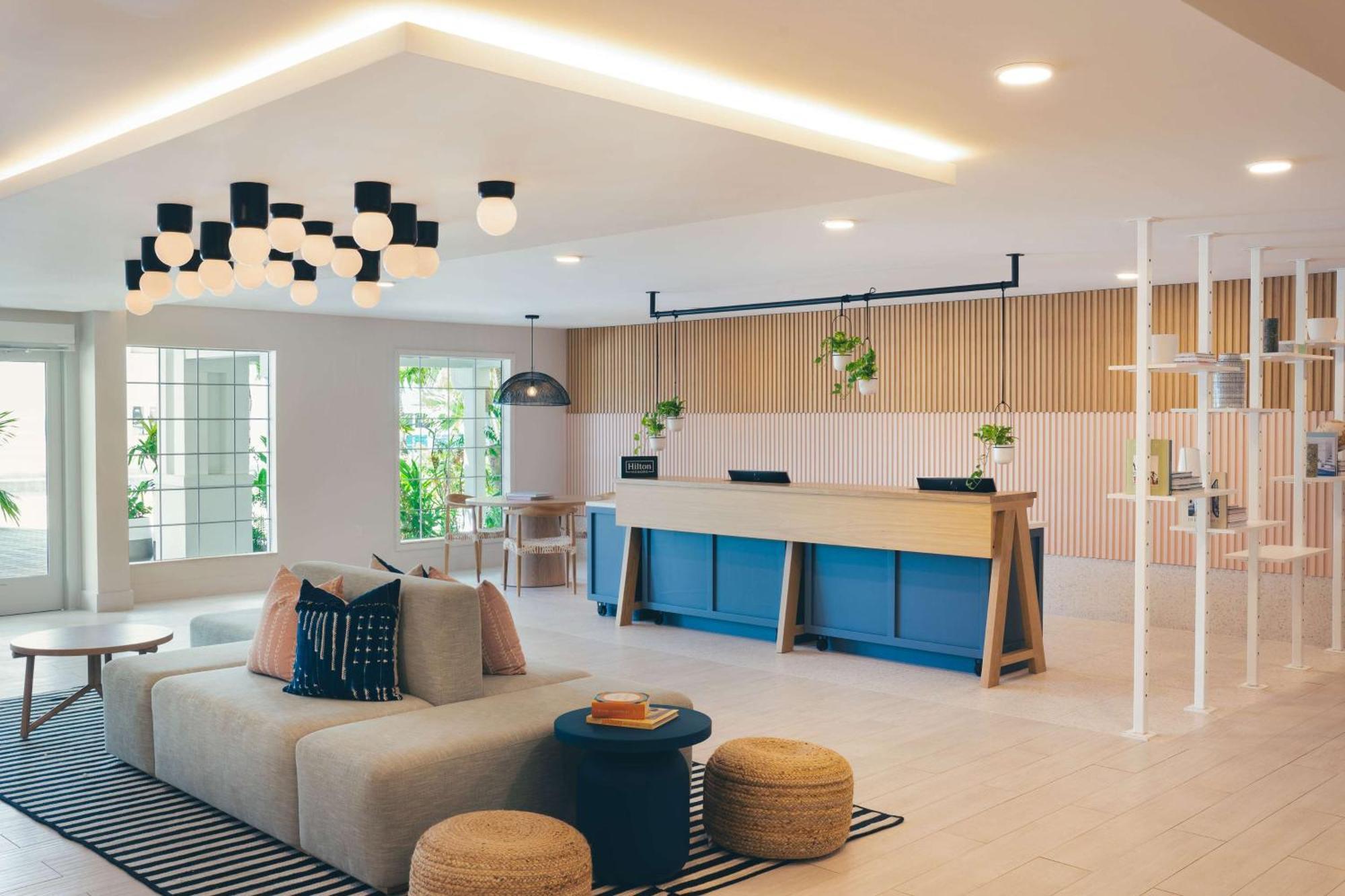 Hampton By Hilton Grand Cayman Seven Mile Beach George Town Exteriér fotografie