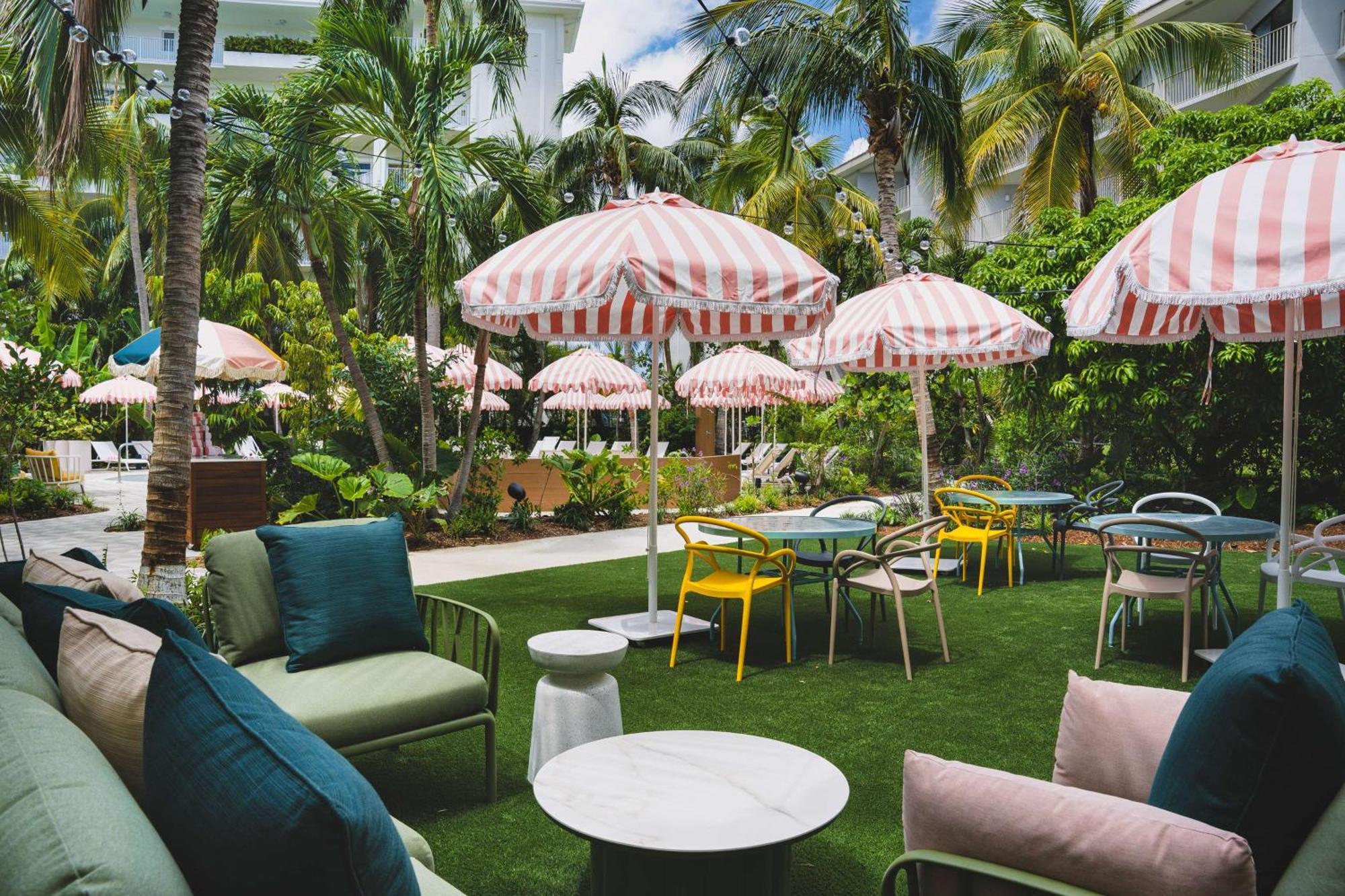 Hampton By Hilton Grand Cayman Seven Mile Beach George Town Exteriér fotografie